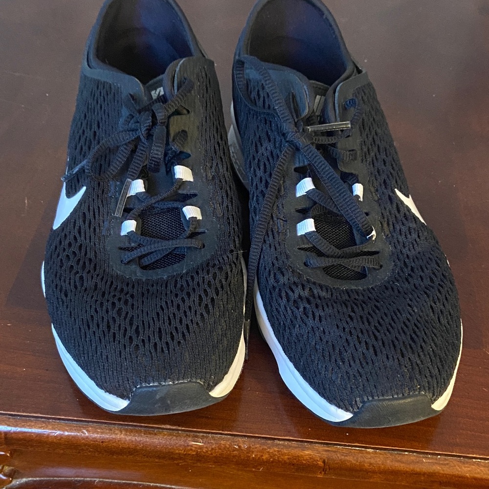 Nike Zoom Fit Training Women's Black White Trainers